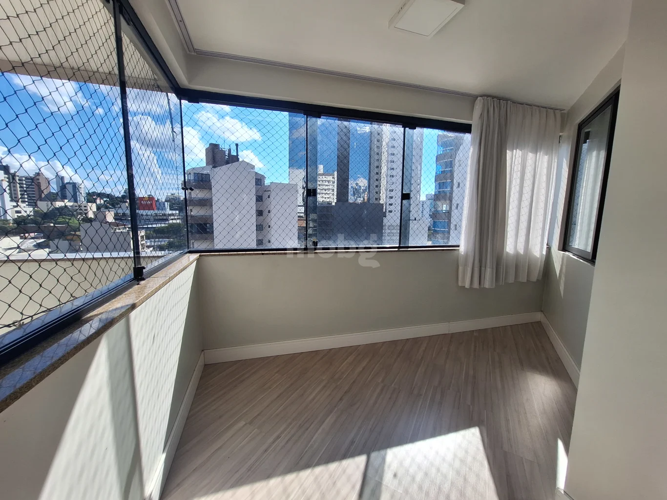 Apartamento para alugar com 3 quartos