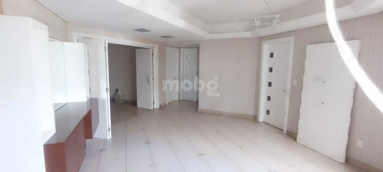 Apartamento para alugar com 4 quartos