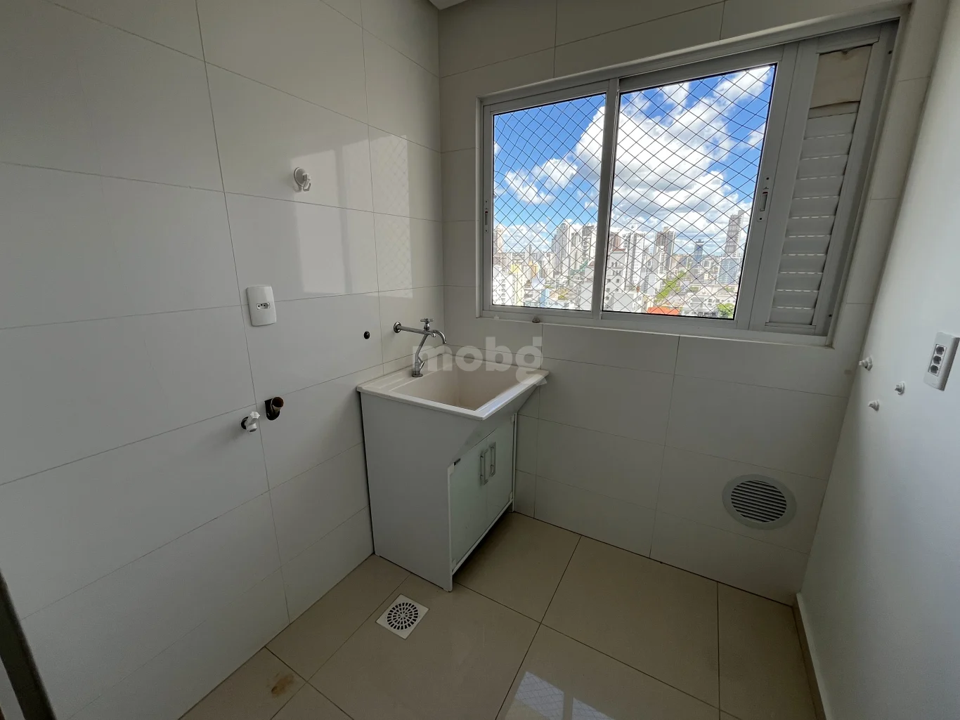Apartamento para alugar com 3 quartos