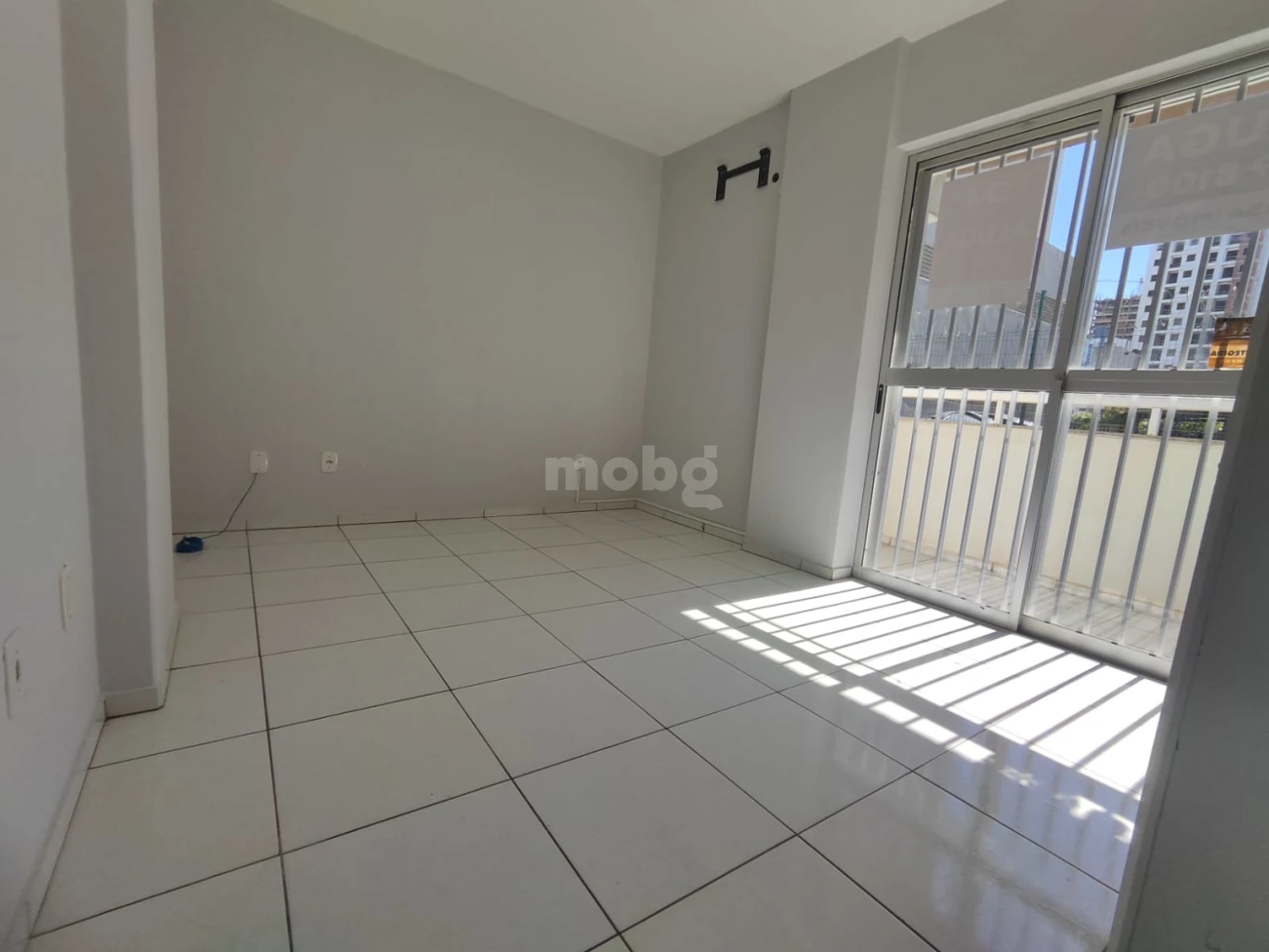 Apartamento para alugar com 1 quartos