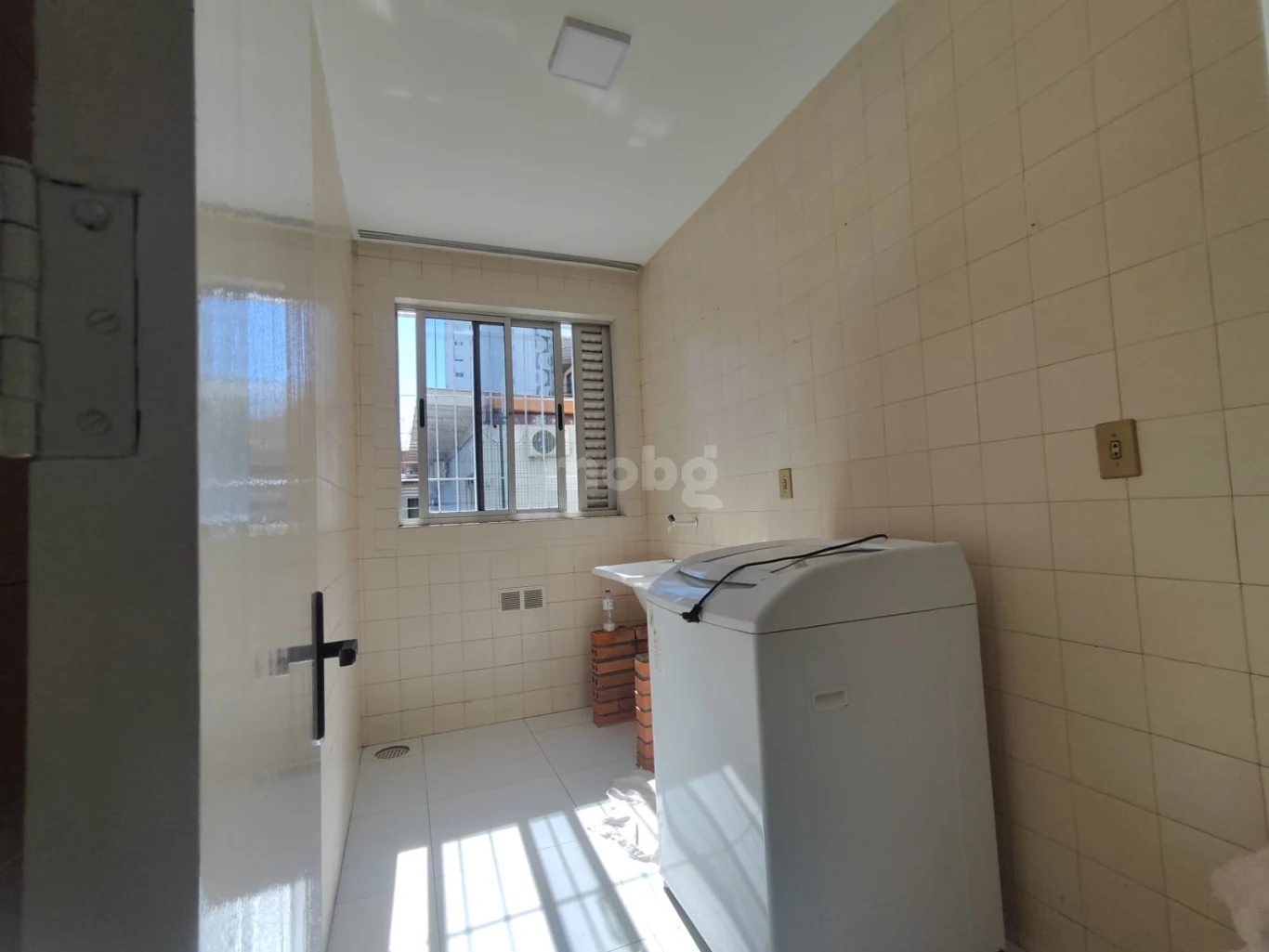 Apartamento para alugar com 1 quartos