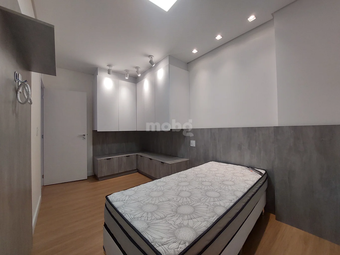 Apartamento para alugar com 3 quartos