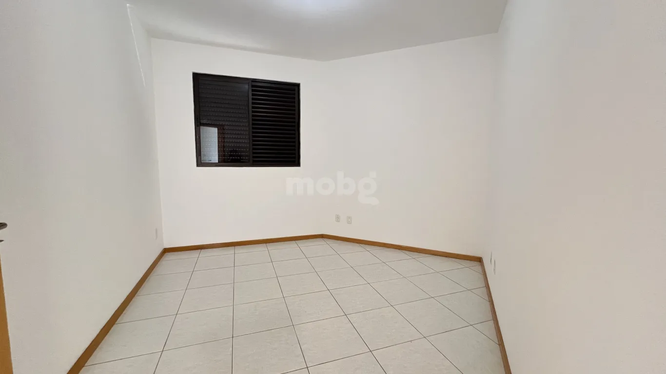Apartamento para alugar com 3 quartos