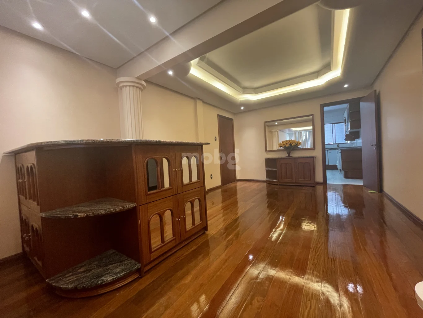 Apartamento para alugar com 4 quartos