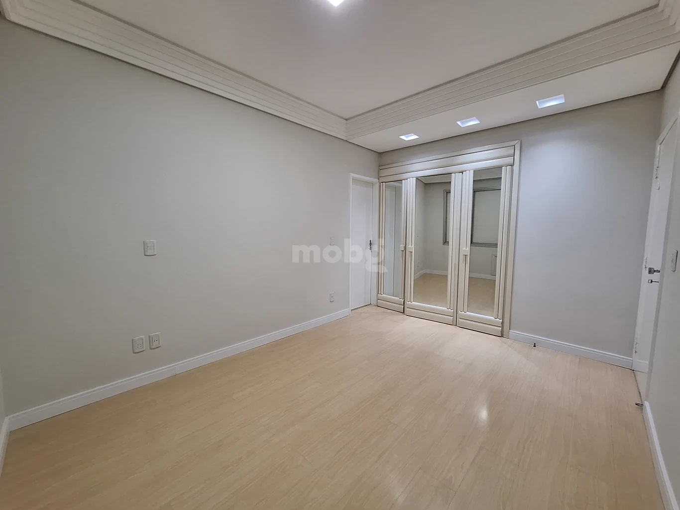 Apartamento para alugar com 3 quartos
