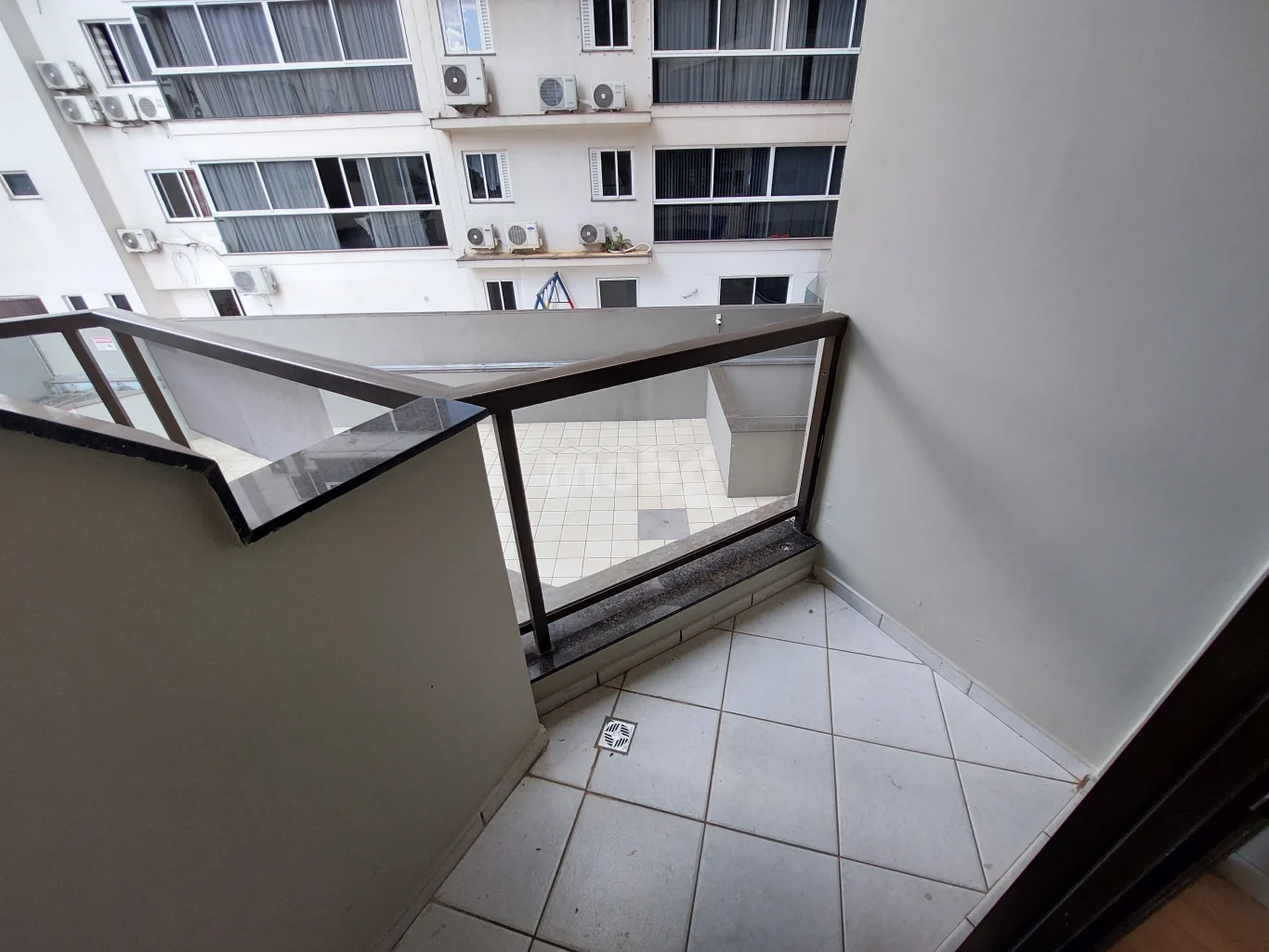 Apartamento para alugar com 3 quartos