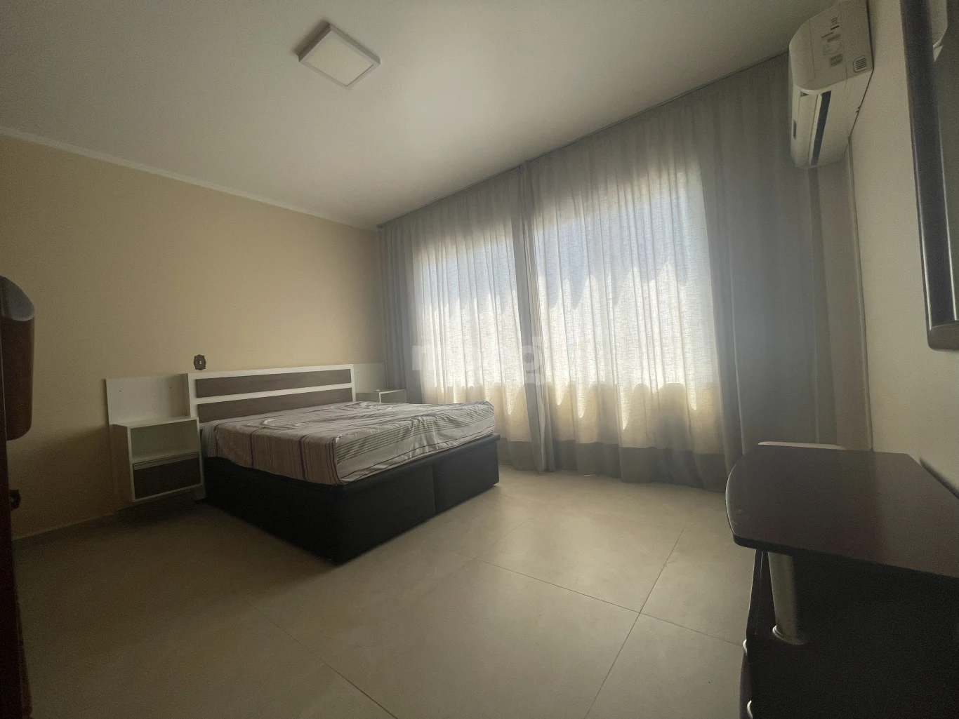 Apartamento para alugar com 4 quartos