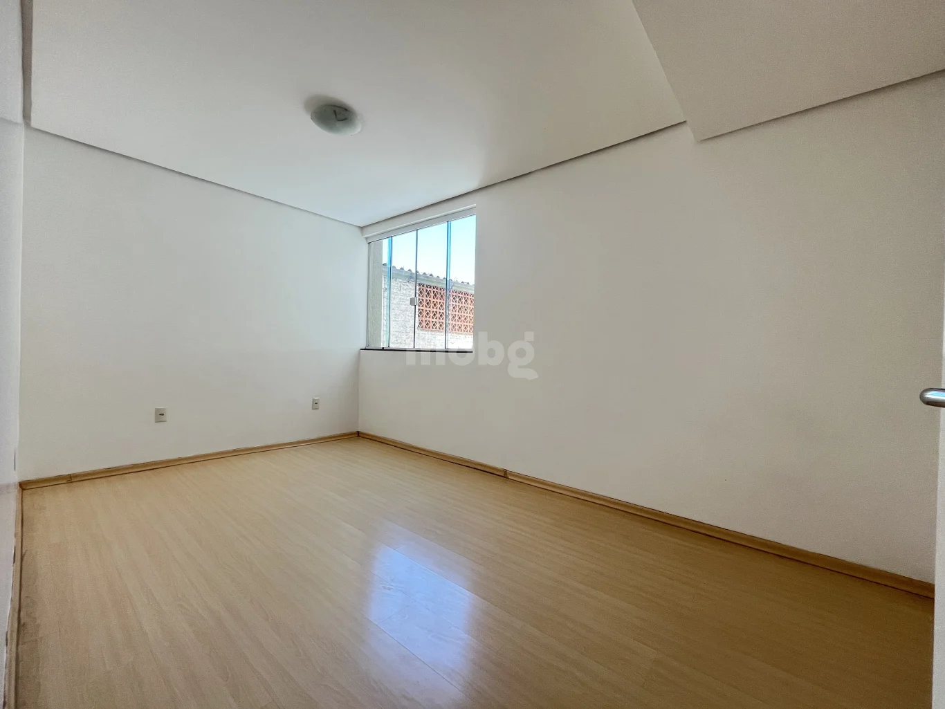 Apartamento para alugar com 3 quartos