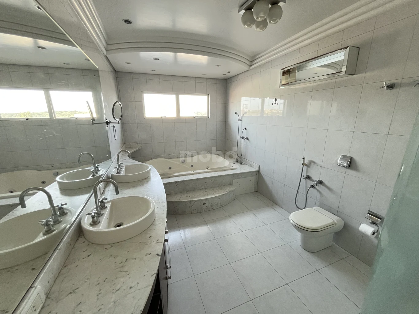 Apartamento para alugar com 4 quartos