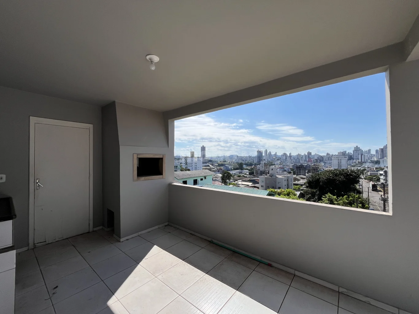 Apartamento para alugar com 3 quartos