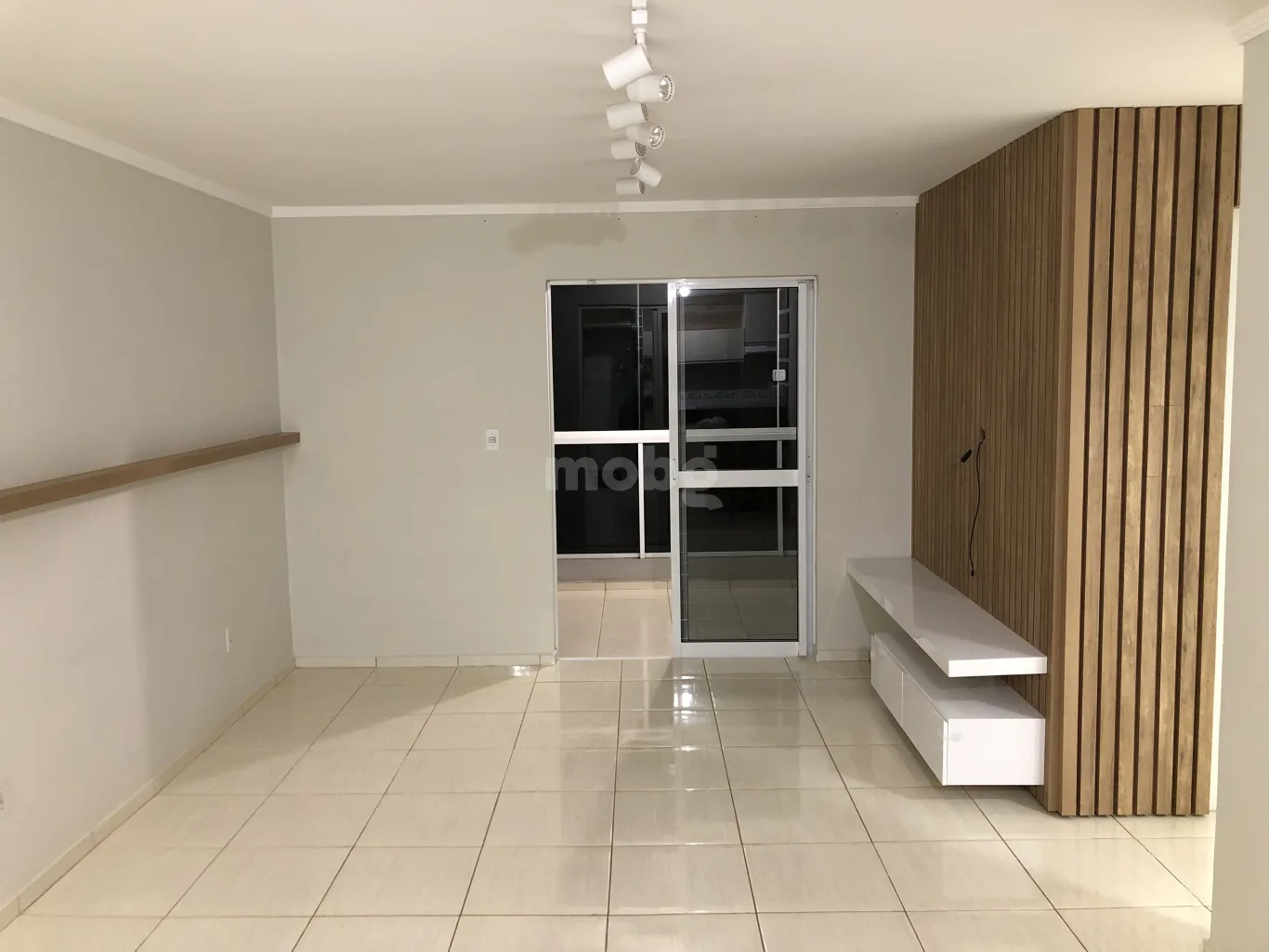 Apartamento para alugar com 2 quartos