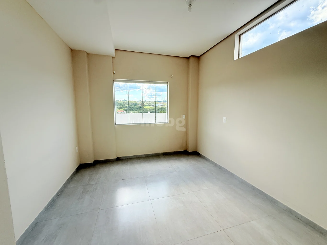 Apartamento para alugar com 2 quartos