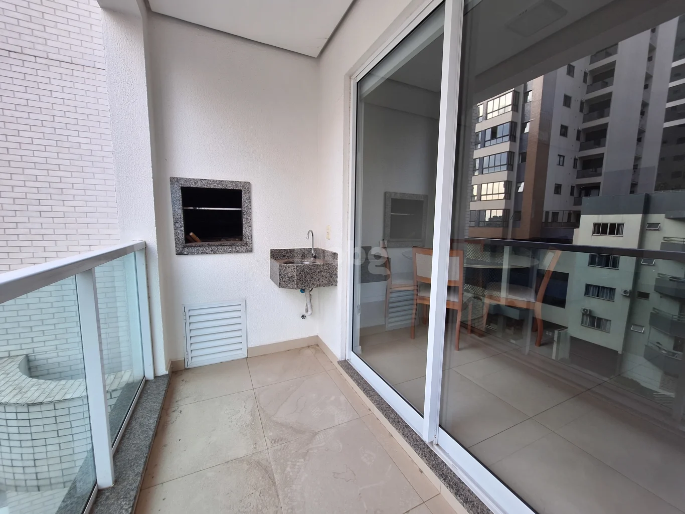 Apartamento para alugar com 2 quartos