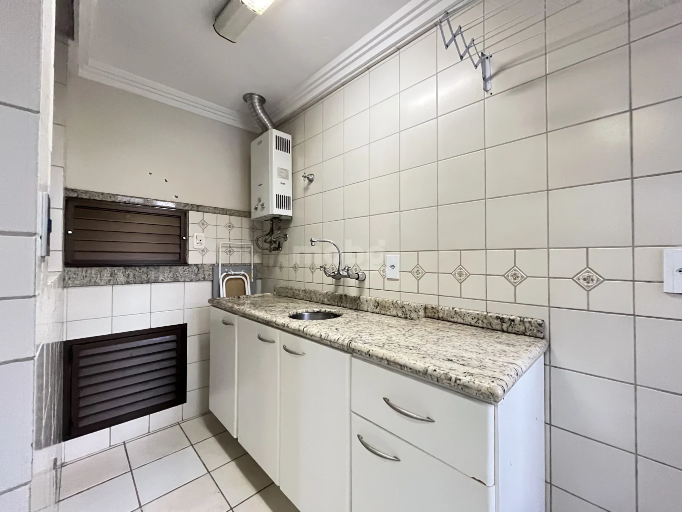 Apartamento para alugar com 3 quartos