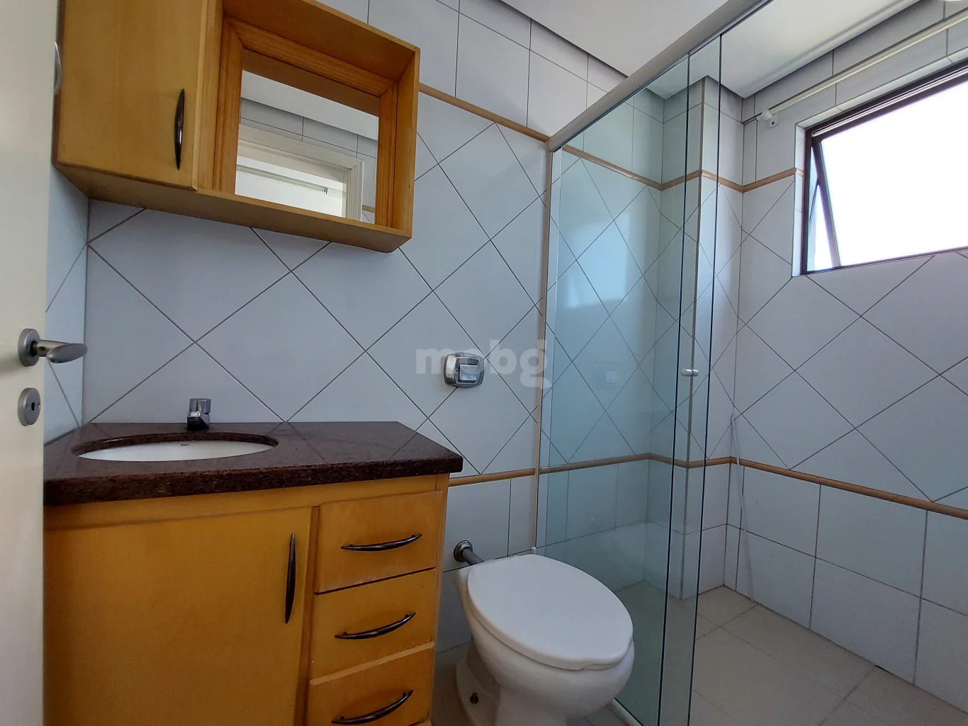 Apartamento para alugar com 4 quartos