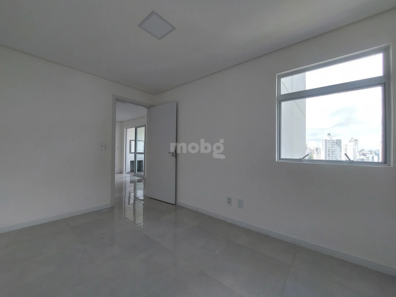 Apartamento para alugar com 2 quartos