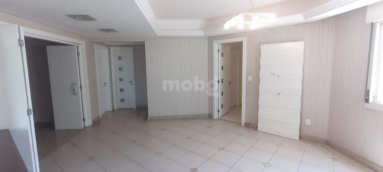 Apartamento para alugar com 4 quartos