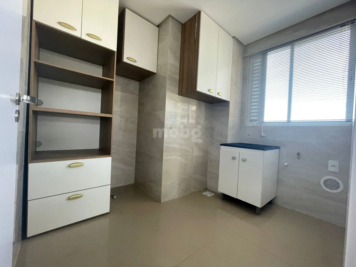 Apartamento para alugar com 3 quartos