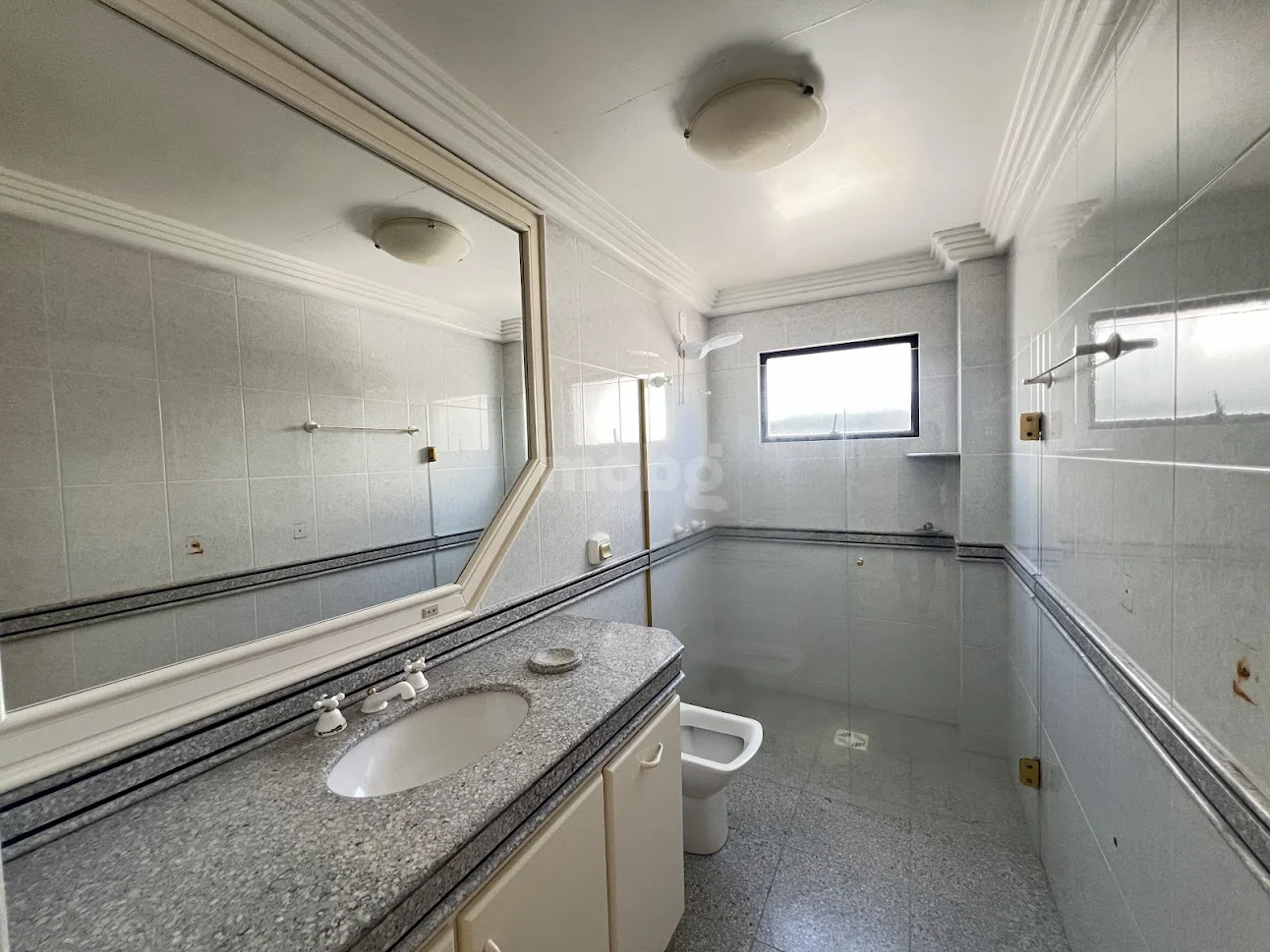 Apartamento para alugar com 4 quartos