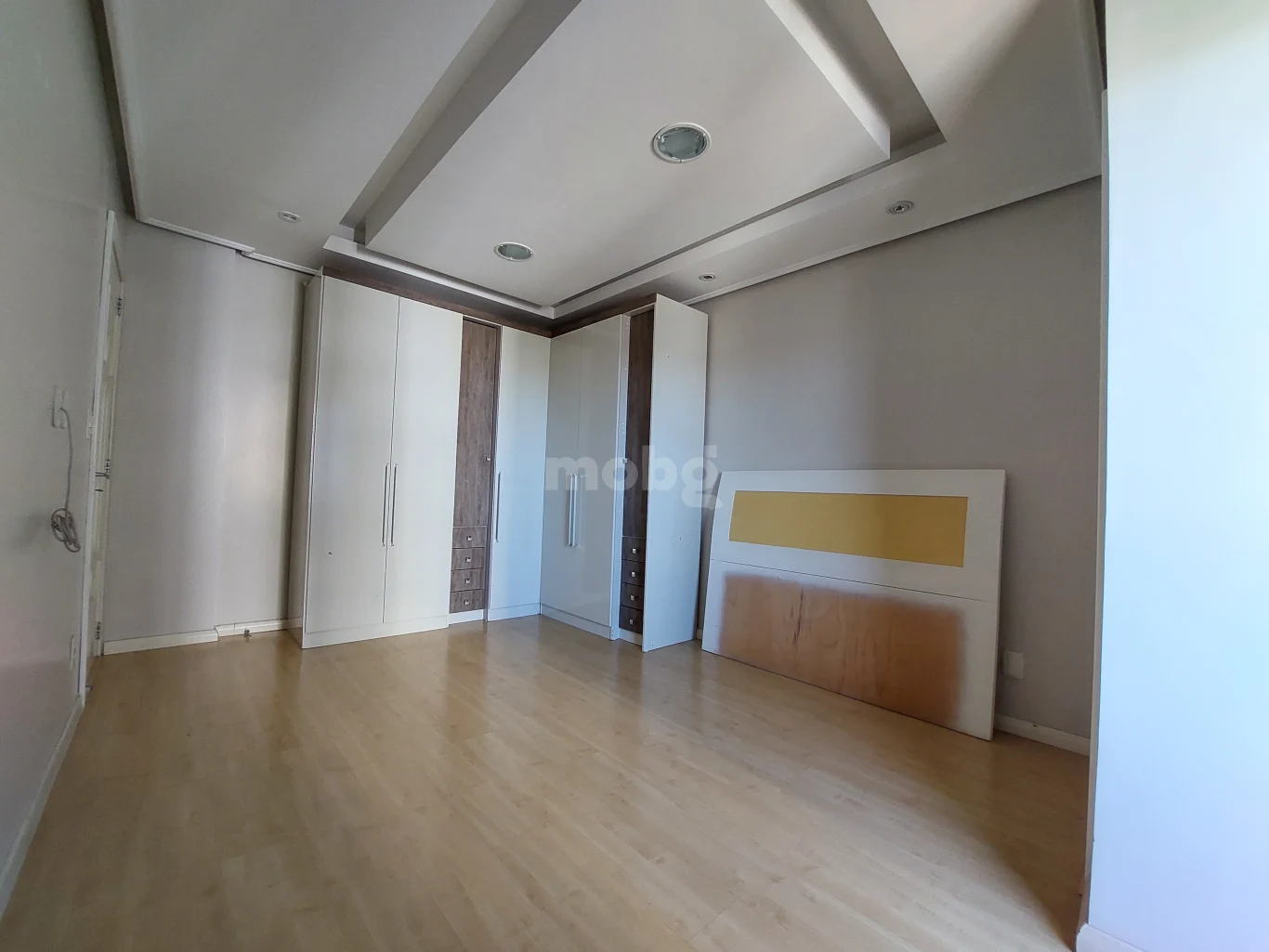 Apartamento para alugar com 4 quartos