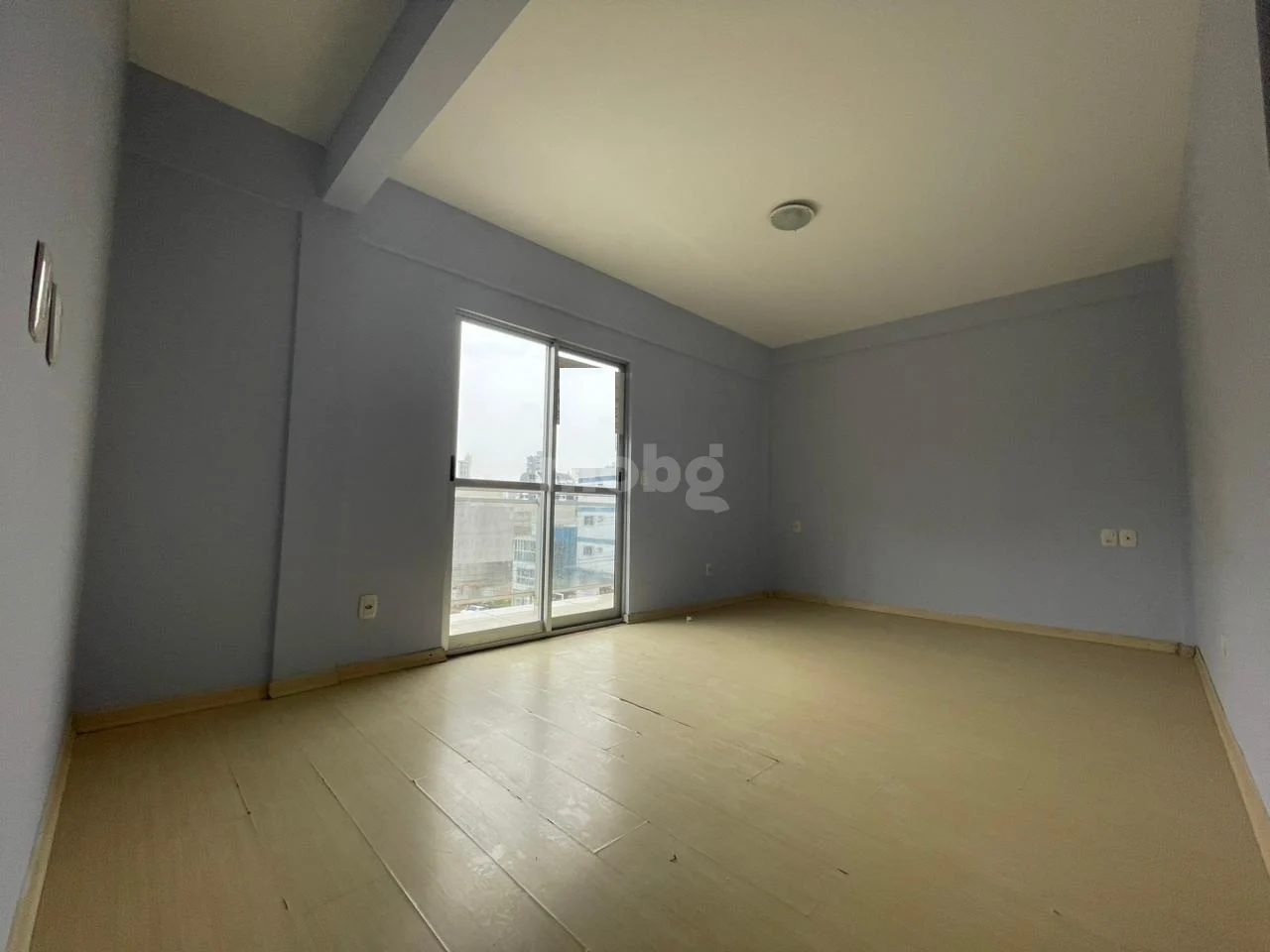 Apartamento para alugar com 3 quartos