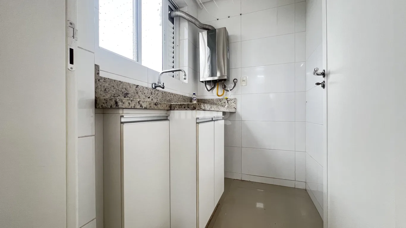Apartamento para alugar com 3 quartos