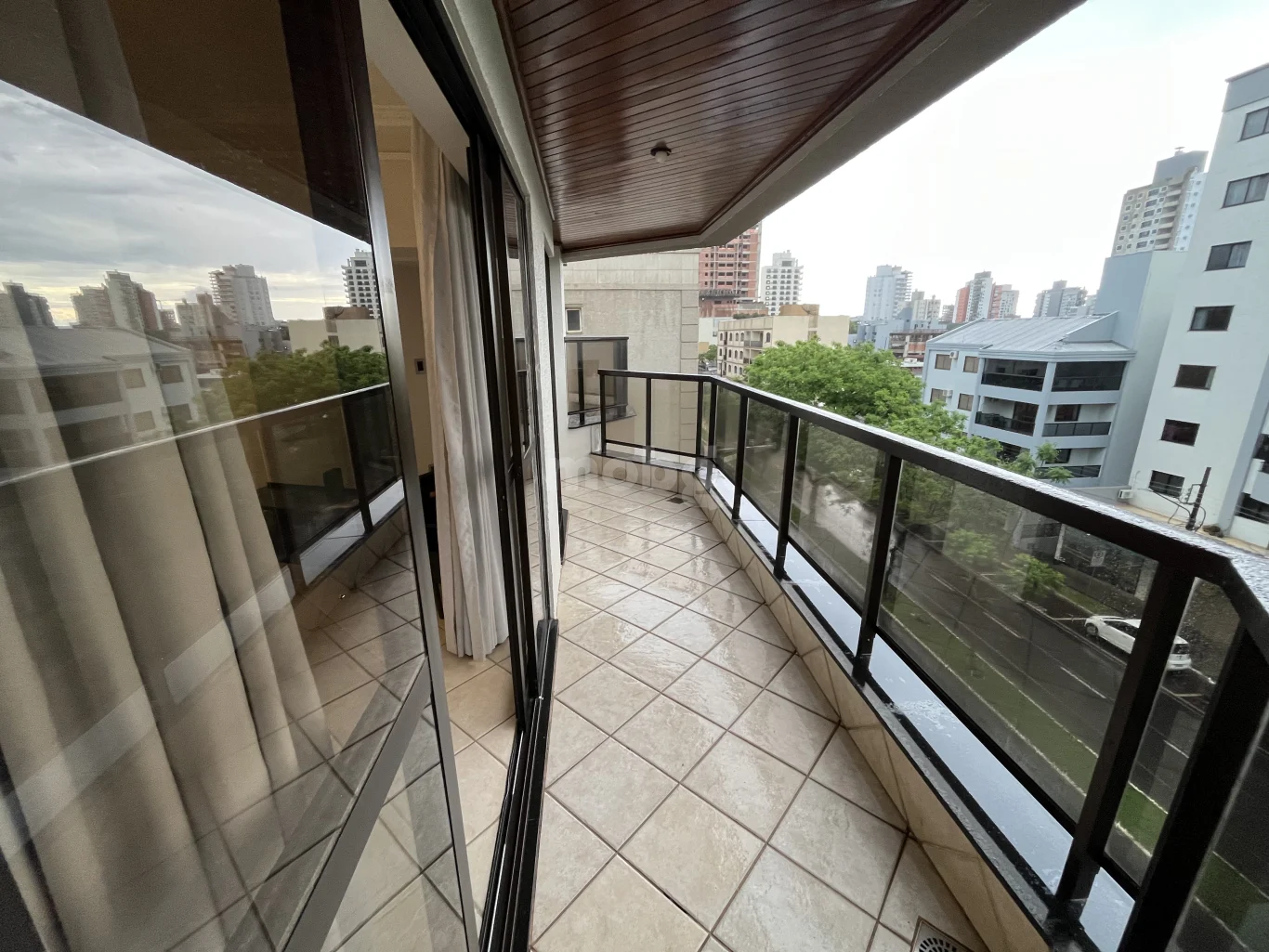 Apartamento para alugar com 3 quartos