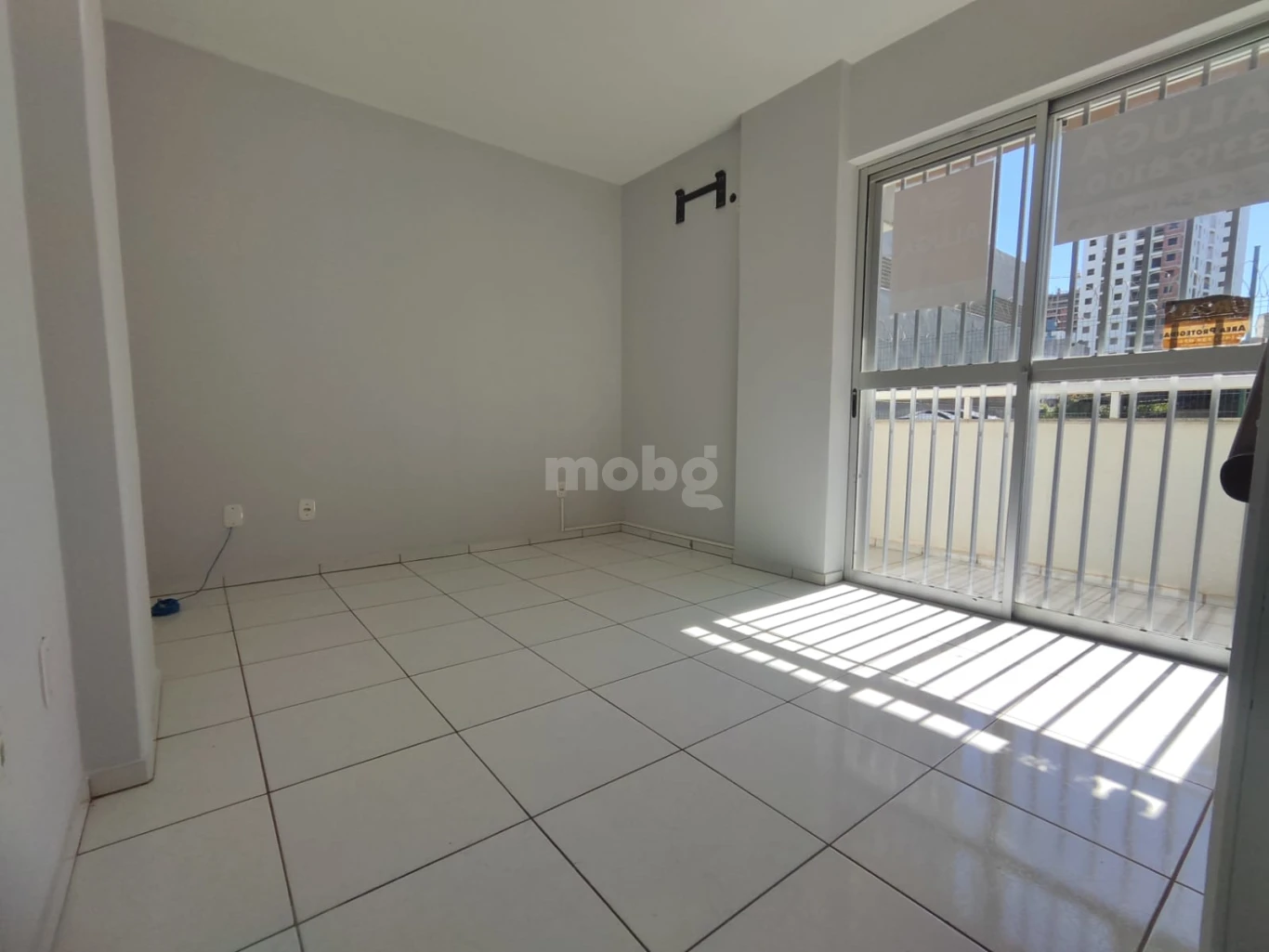 Apartamento para alugar com 1 quartos