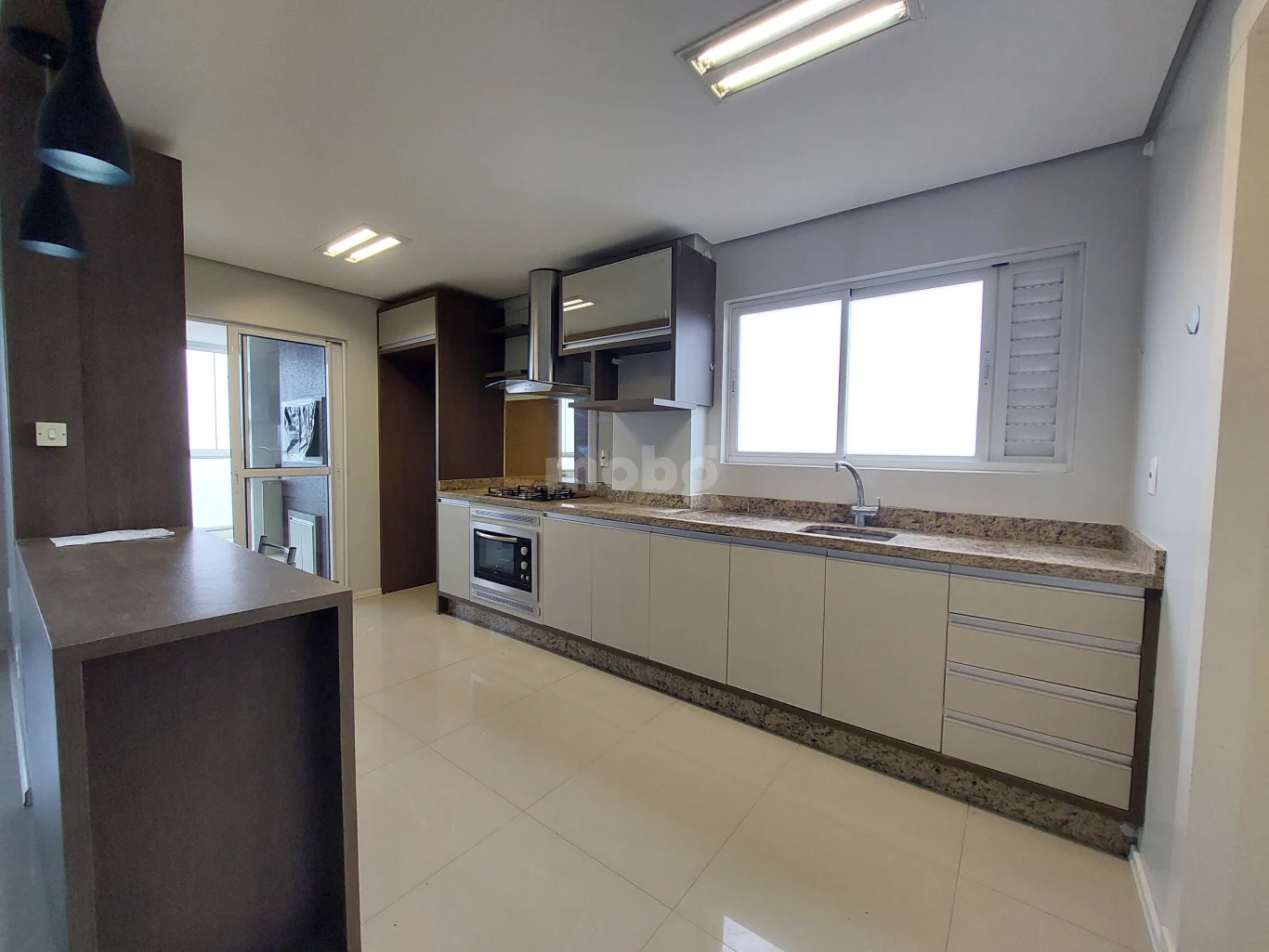 Apartamento para alugar com 3 quartos