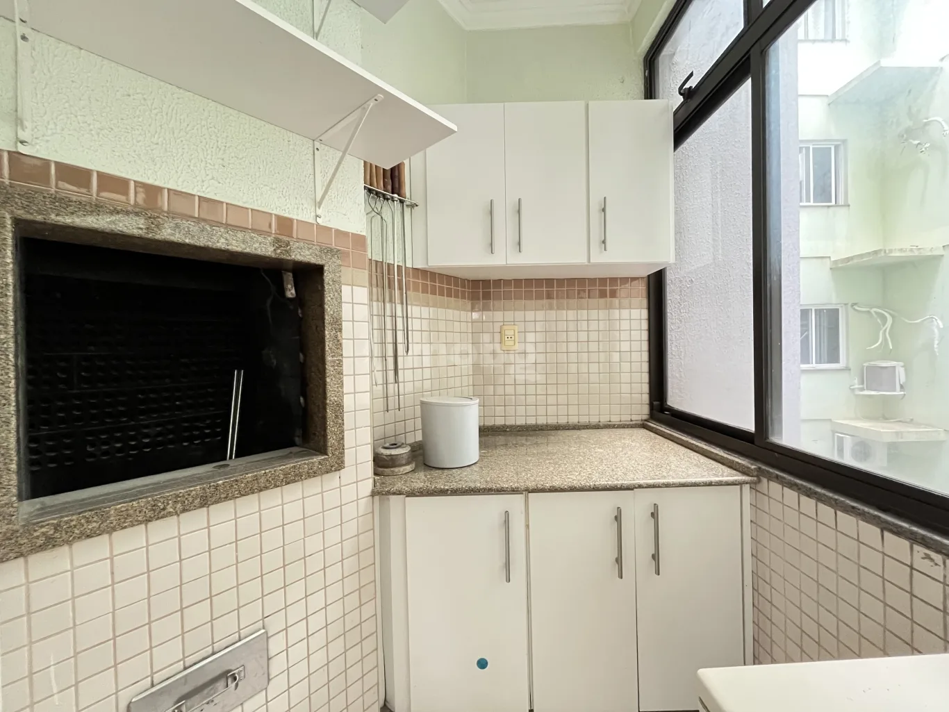 Apartamento para alugar com 3 quartos