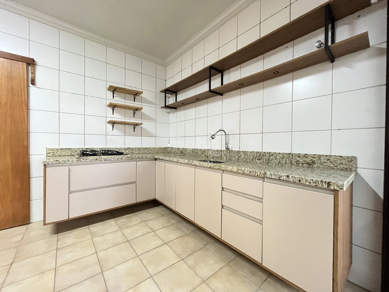 Apartamento para alugar com 3 quartos