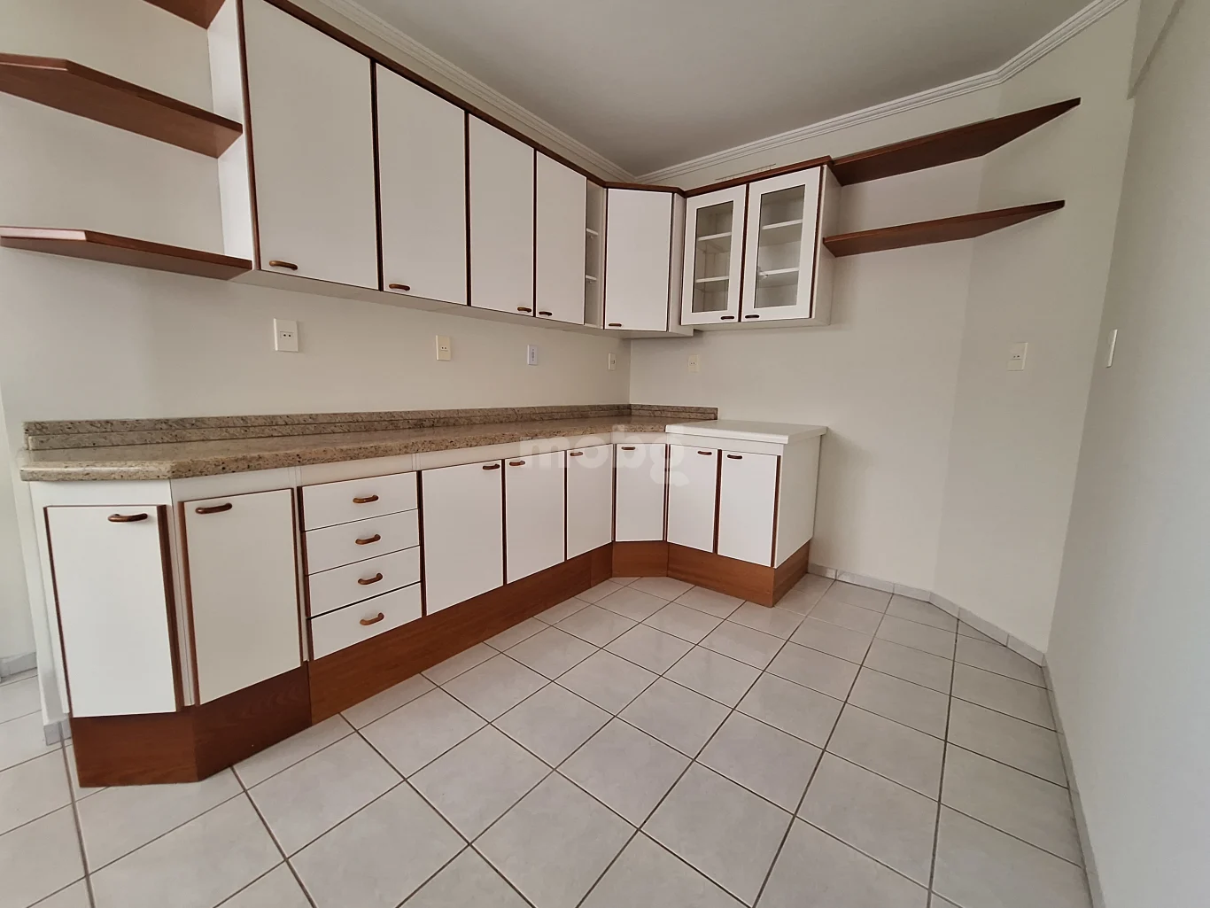 Apartamento para alugar com 3 quartos