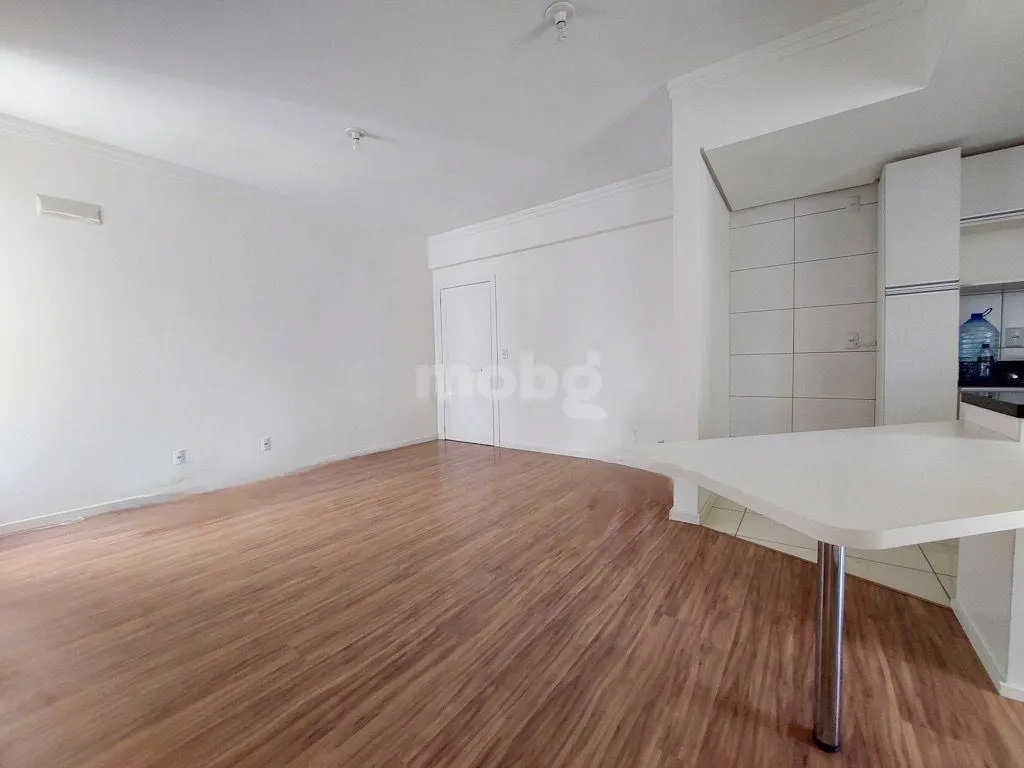 Apartamento para alugar com 3 quartos