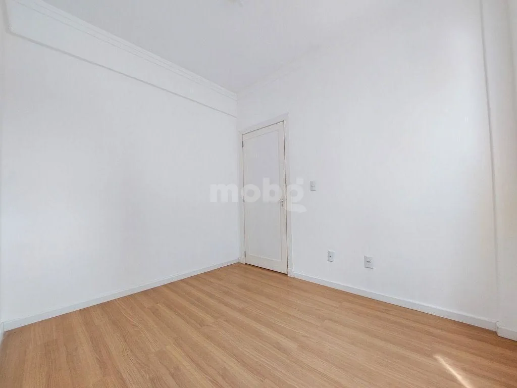 Apartamento para alugar com 3 quartos