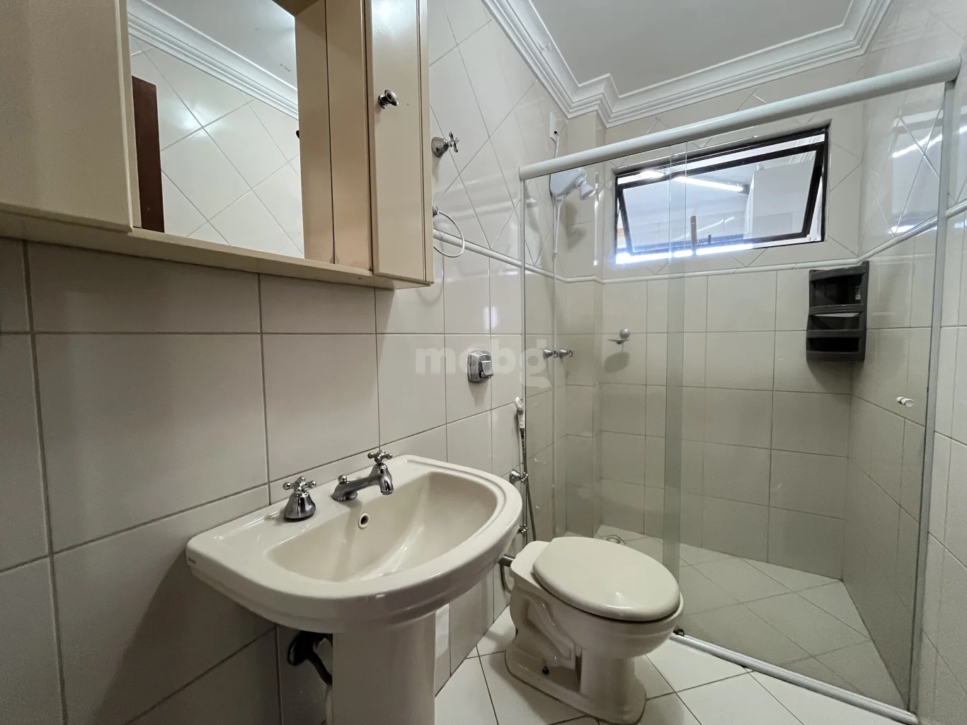 Apartamento para alugar com 3 quartos