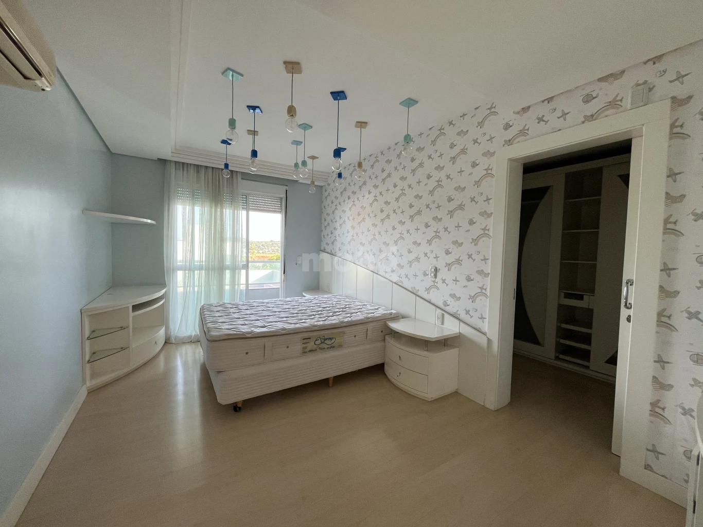 Apartamento para alugar com 4 quartos