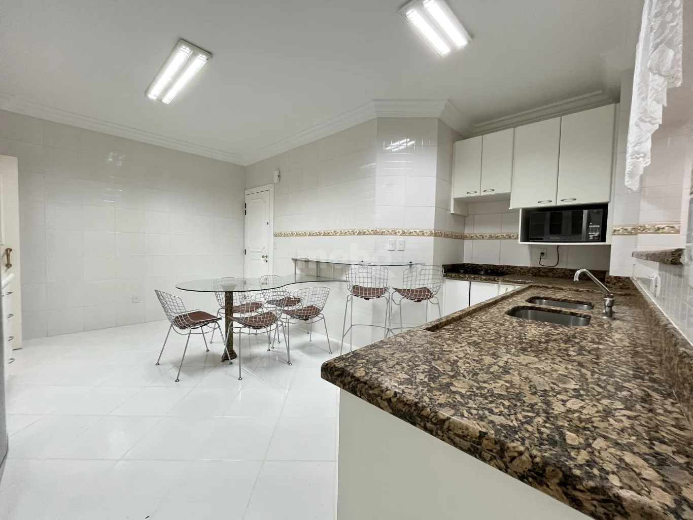 Apartamento para alugar com 3 quartos