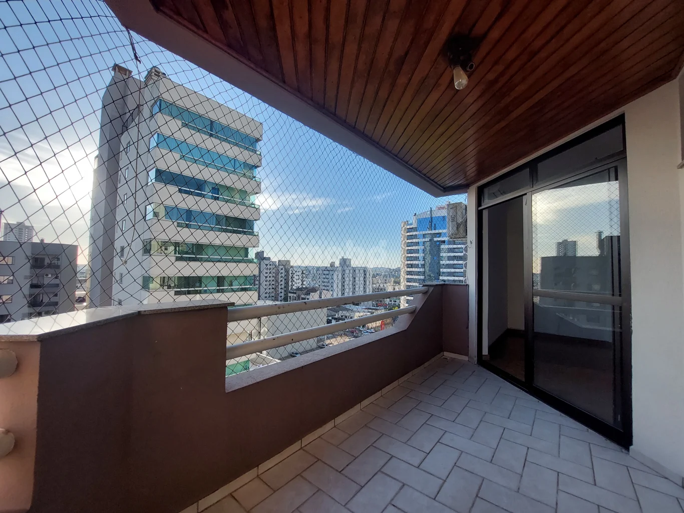 Apartamento para alugar com 3 quartos