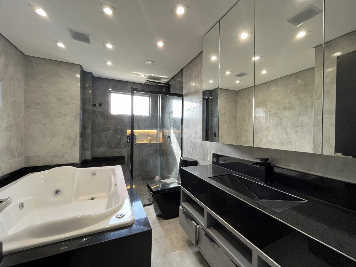 Apartamento para alugar com 3 quartos