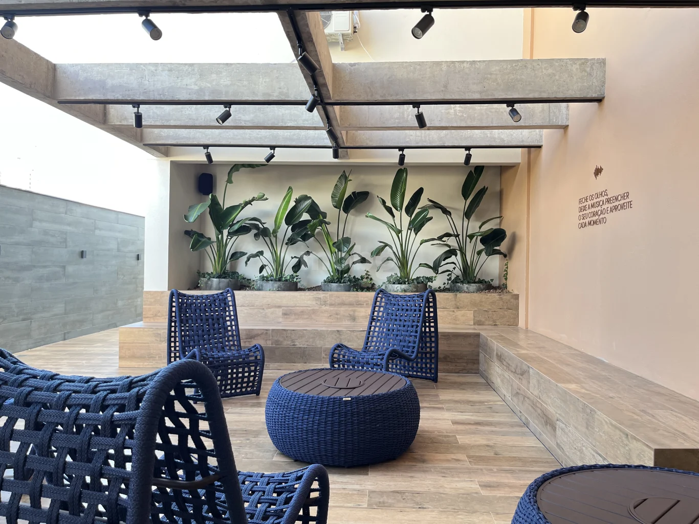 Apartamento para alugar com 2 quartos