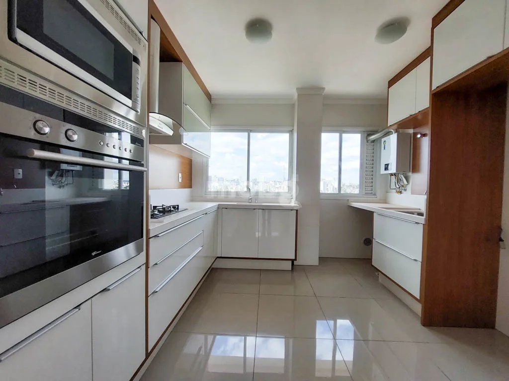 Apartamento para alugar com 3 quartos