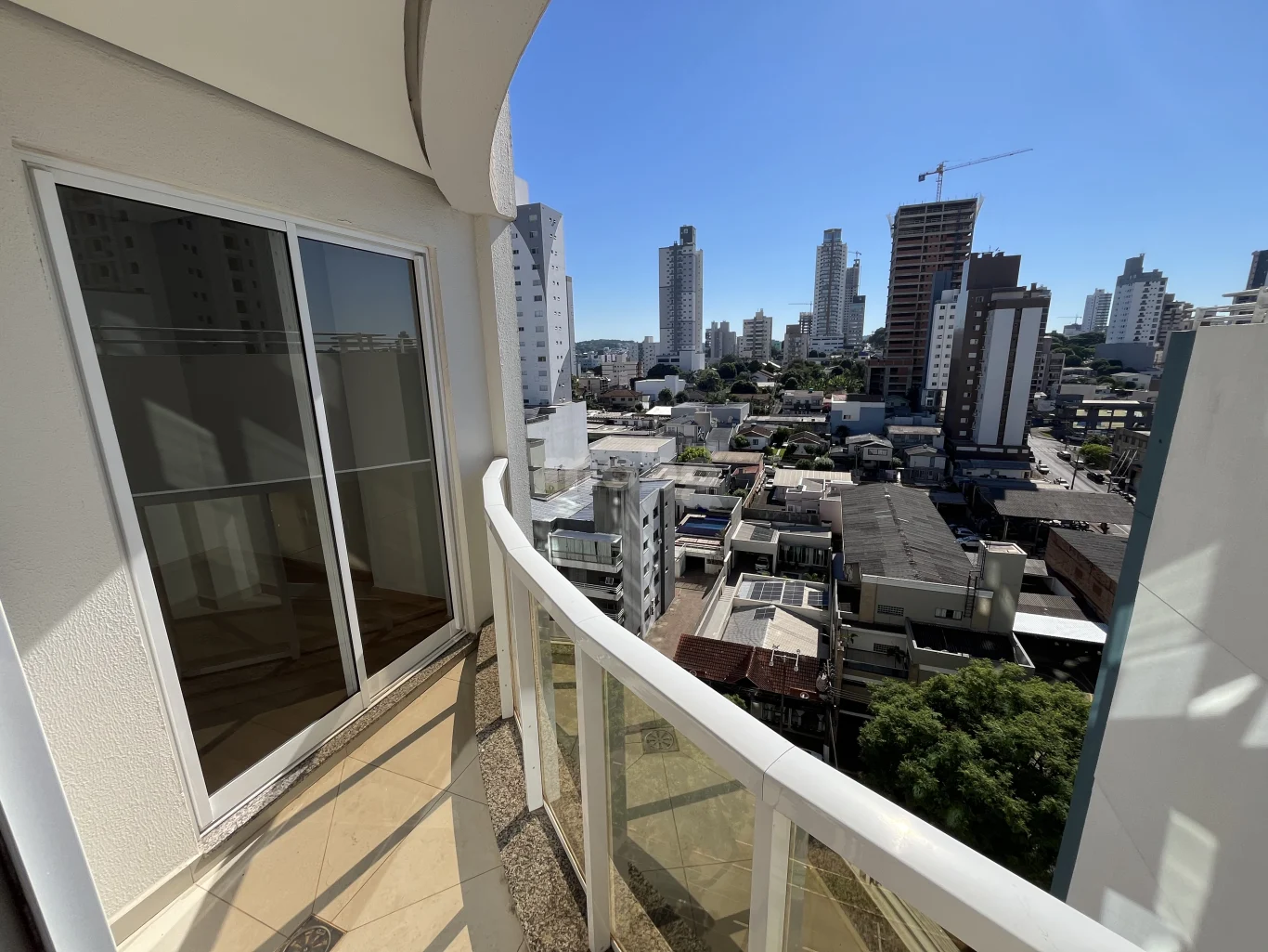 Apartamento para alugar com 3 quartos