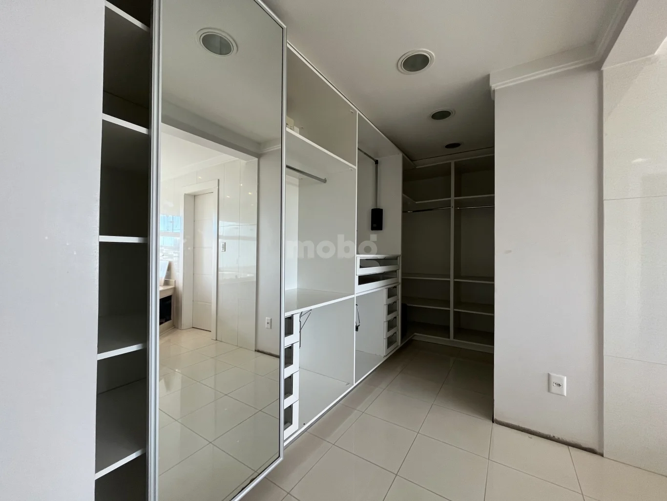 Apartamento para alugar com 5 quartos