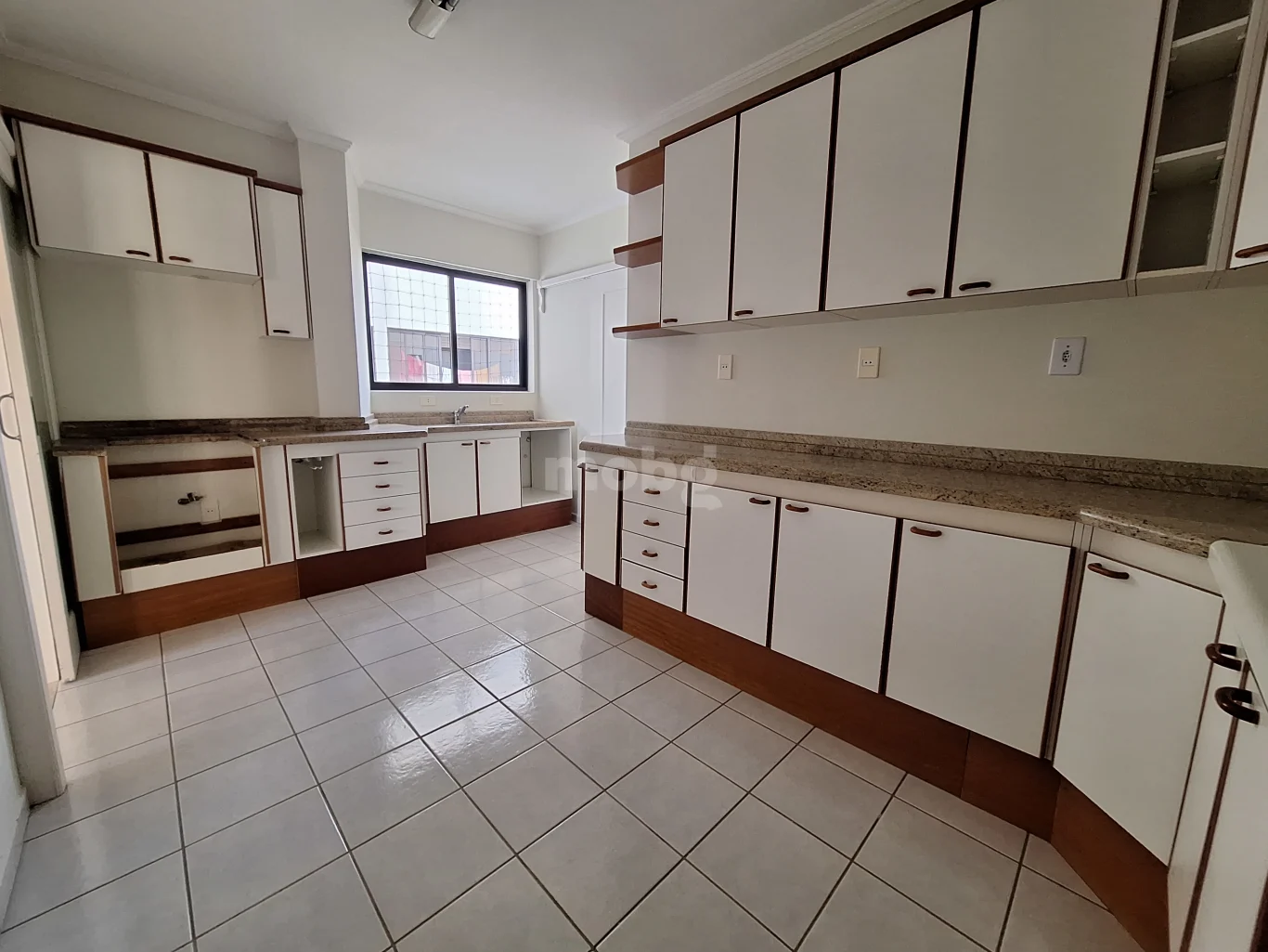 Apartamento para alugar com 3 quartos