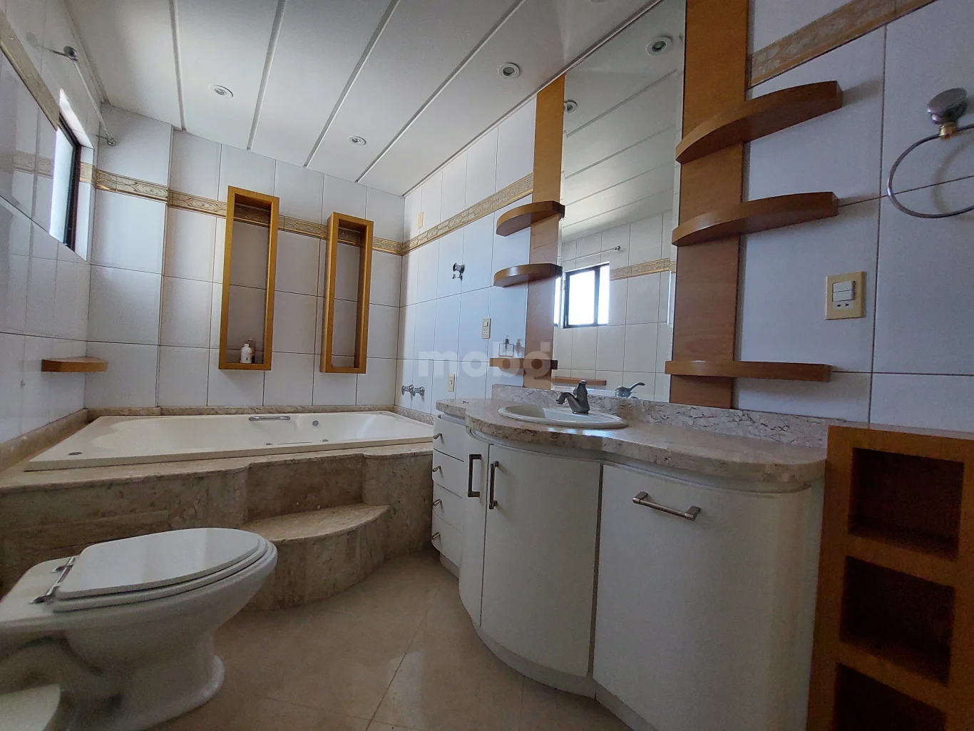 Apartamento para alugar com 4 quartos