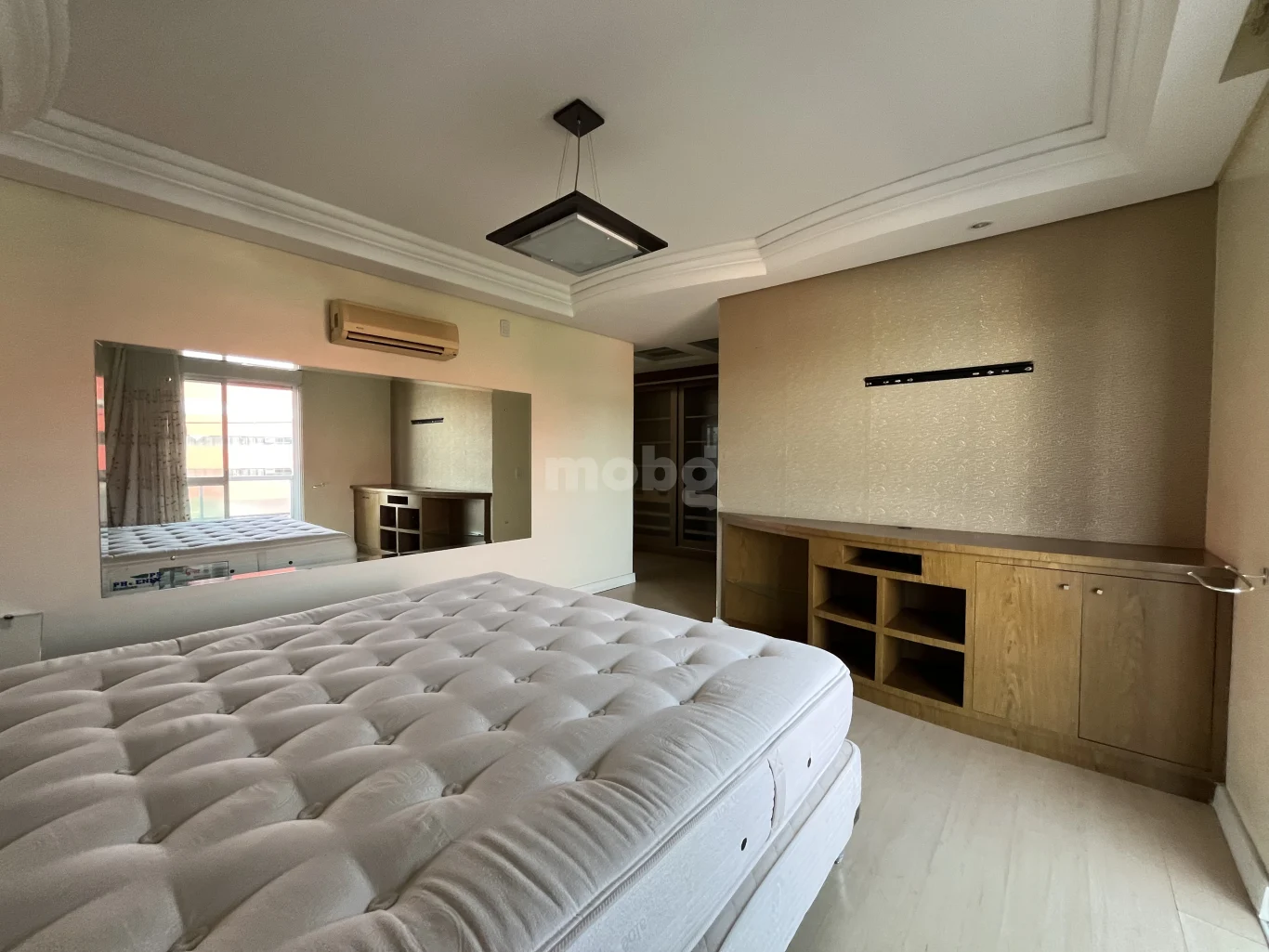 Apartamento para alugar com 4 quartos