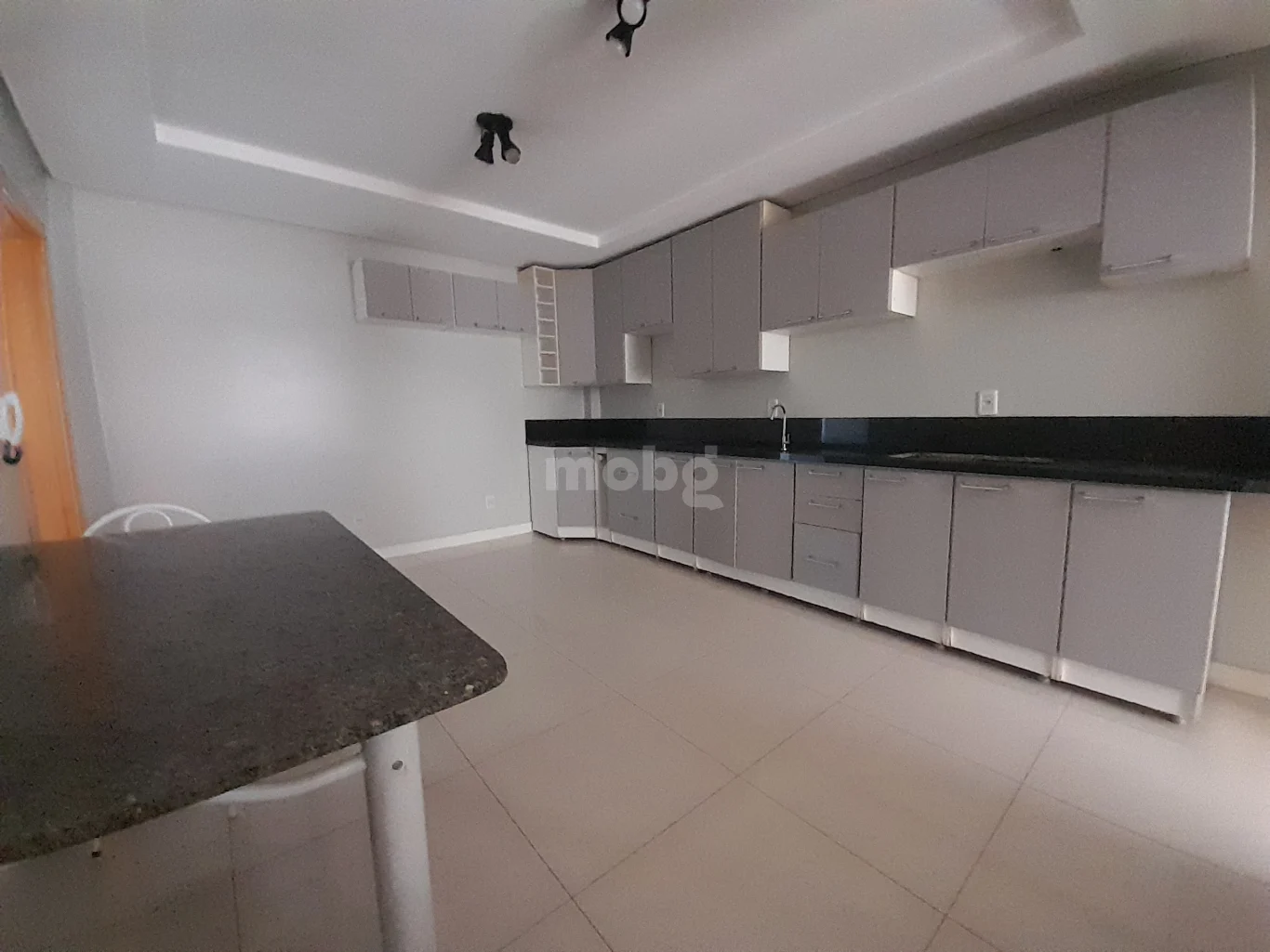 Apartamento para alugar com 2 quartos