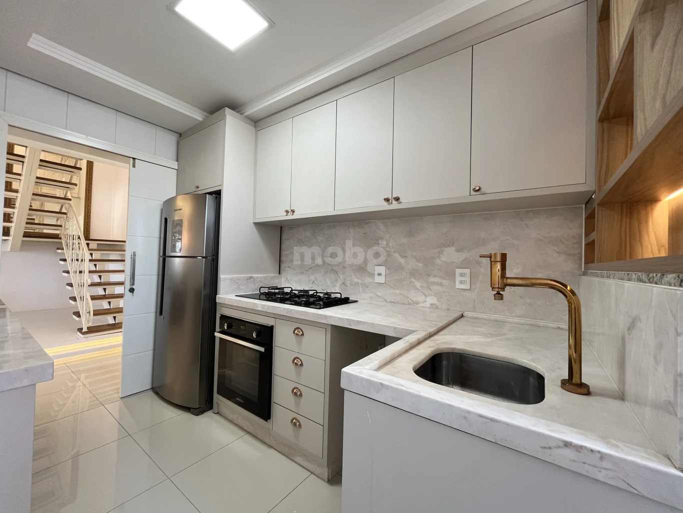 Apartamento para alugar com 3 quartos