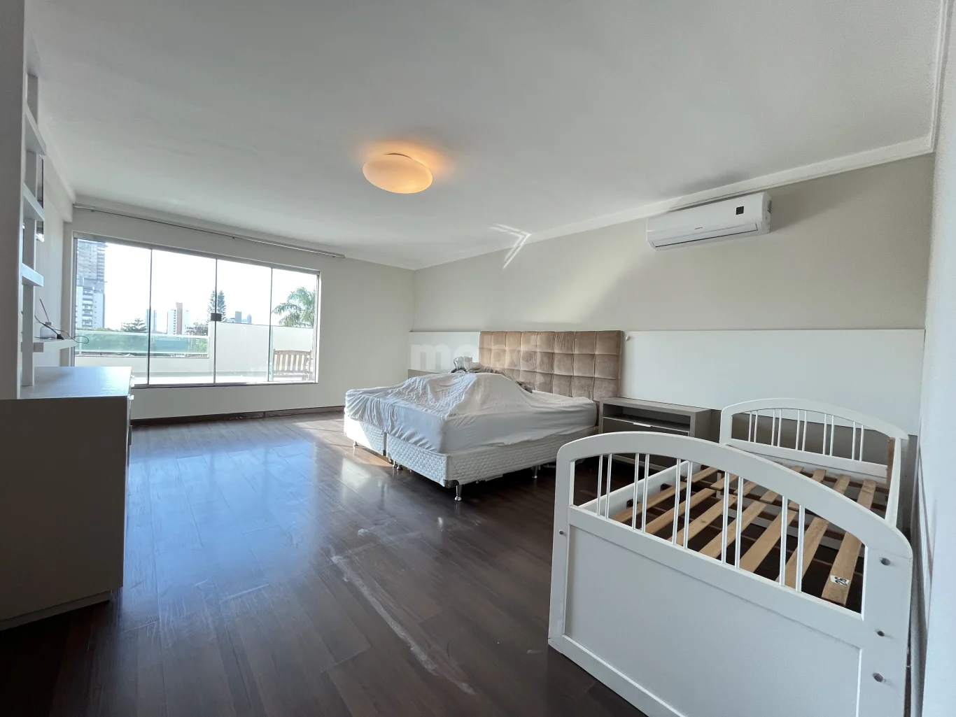 Apartamento para alugar com 5 quartos
