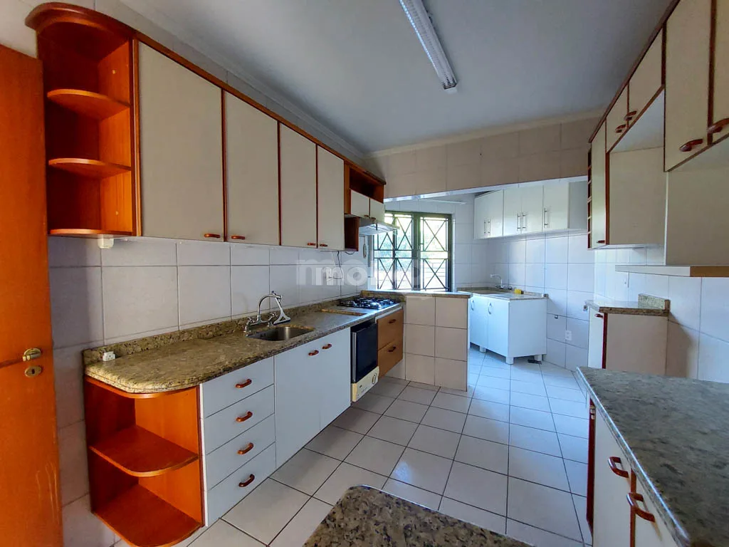 Apartamento para alugar com 3 quartos